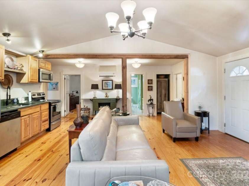 14840 US 25/70 Highway, Marshall, NC 28753.  MLS# CAR4314588, YatesRealty ID 20516. 