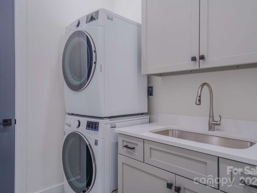 223 Linville View Drive, Nebo, NC 28761.  MLS# CAR4258430, YatesRealty ID 20516. Laundry work area