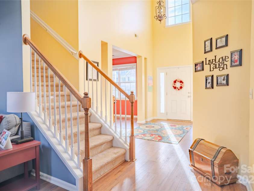 123 Wildbriar Road, Fletcher, NC 28732.  MLS# CAR4222948, YatesRealty ID 20518. 