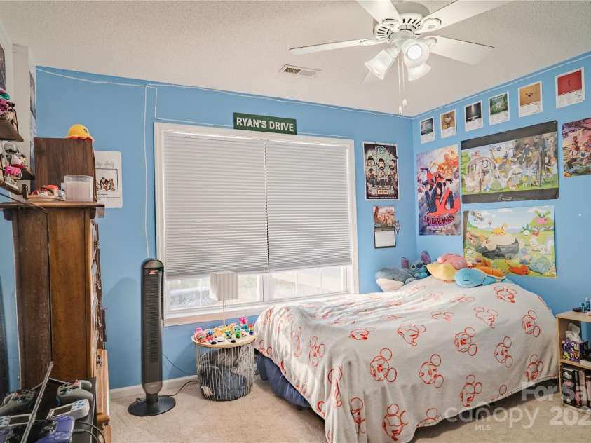 123 Wildbriar Road, Fletcher, NC 28732.  MLS# CAR4222948, YatesRealty ID 20518. 