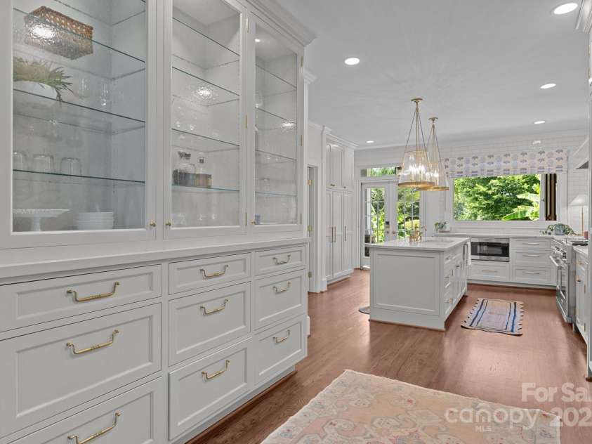 117 Central Avenue, Belmont, NC 28012.  MLS# CAR4270572, YatesRealty ID 20519. 