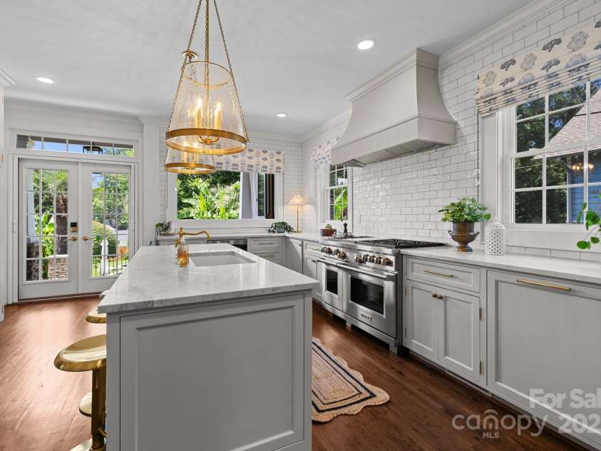 117 Central Avenue, Belmont, NC 28012.  MLS# CAR4270572, YatesRealty ID 20519. 