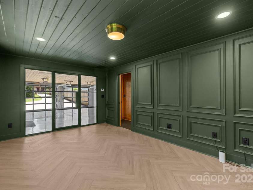 117 Central Avenue, Belmont, NC 28012.  MLS# CAR4270572, YatesRealty ID 20519. 