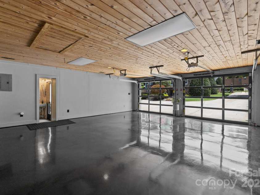 117 Central Avenue, Belmont, NC 28012.  MLS# CAR4270572, YatesRealty ID 20519. 