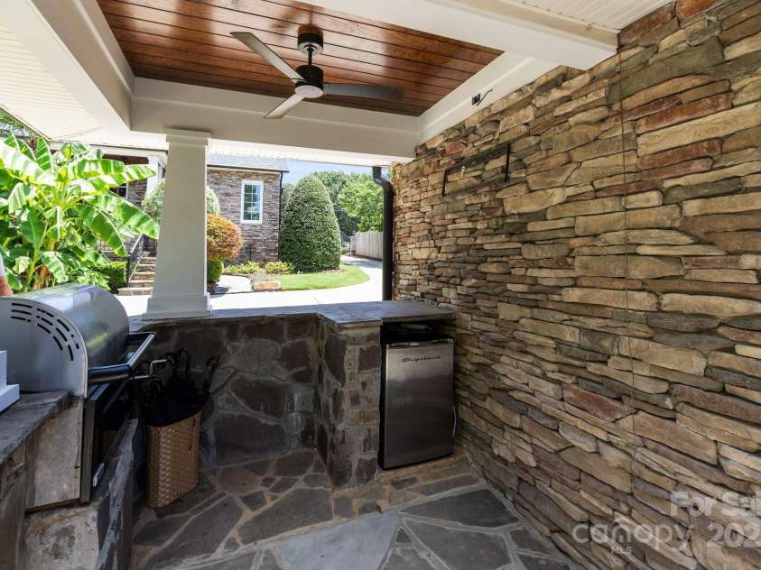 117 Central Avenue, Belmont, NC 28012.  MLS# CAR4270572, YatesRealty ID 20519. 