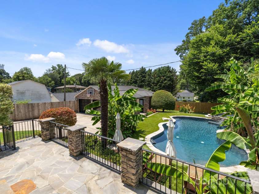 117 Central Avenue, Belmont, NC 28012.  MLS# CAR4270572, YatesRealty ID 20519. 