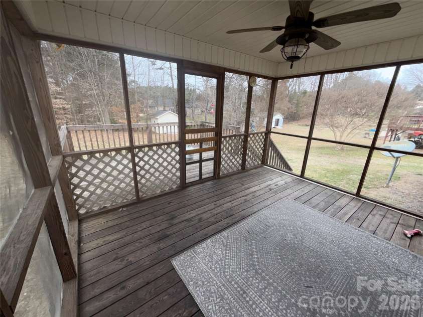 208 Hickory Hills Lane, Lexington, NC 27295.  MLS# CAR4347767, YatesRealty ID 2052. 