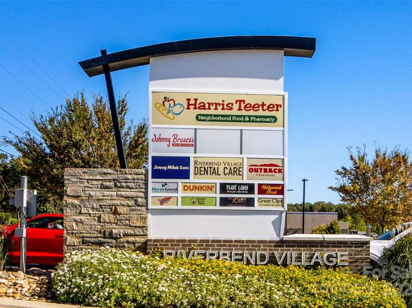 413 Kingsway Circle, Charlotte, NC 28214.  MLS# CAR4190059, YatesRealty ID 2052. 