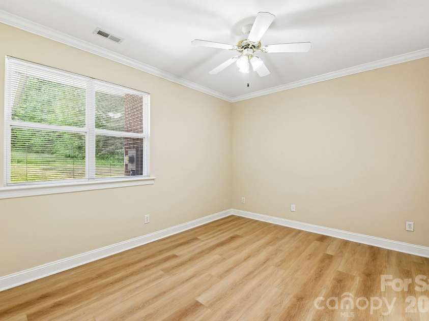 3854 Azalea Trail, Denver, NC 28037.  MLS# CAR4371499, YatesRealty ID 20521. 