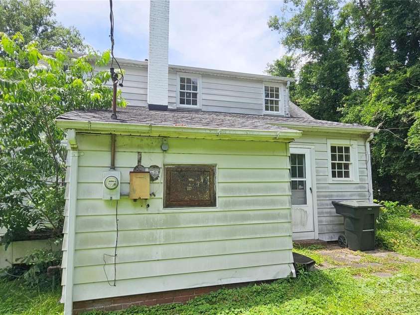 600 College Avenue, Rock Hill, SC 29730.  MLS# CAR4269357, YatesRealty ID 20522. 