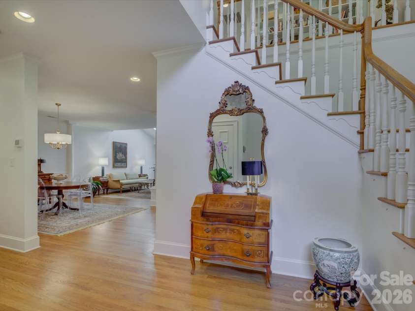 8905 Challis Hill Lane, Charlotte, NC 28226.  MLS# CAR4362815, YatesRealty ID 20522. 