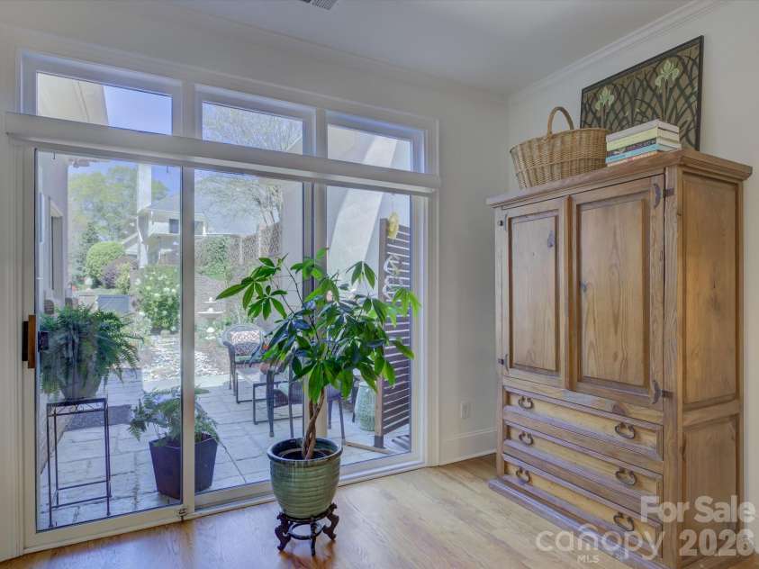 8905 Challis Hill Lane, Charlotte, NC 28226.  MLS# CAR4362815, YatesRealty ID 20522. 