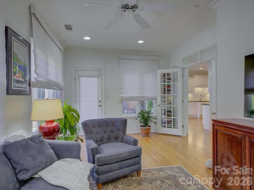 8905 Challis Hill Lane, Charlotte, NC 28226.  MLS# CAR4362815, YatesRealty ID 20522. 