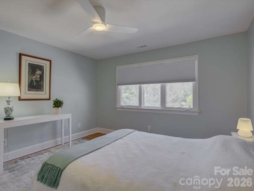 8905 Challis Hill Lane, Charlotte, NC 28226.  MLS# CAR4362815, YatesRealty ID 20522. 