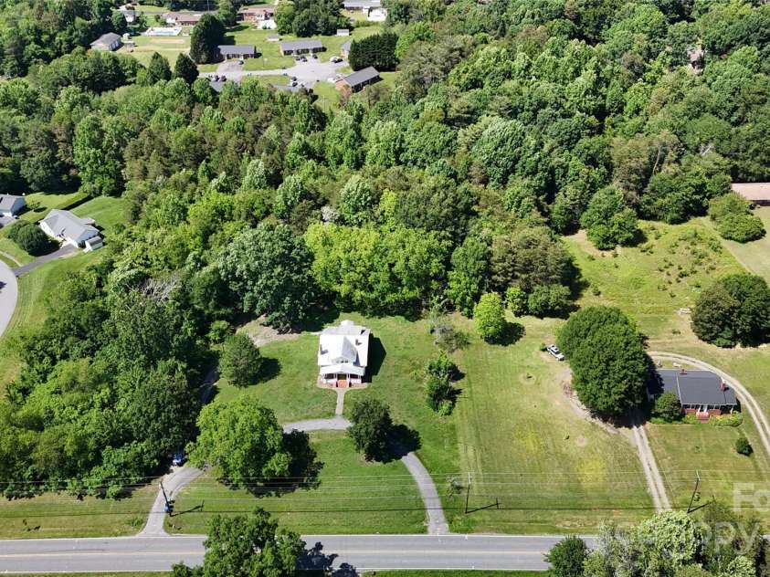 2645 Kool Park Road, Hickory, NC 28601.  MLS# CAR4257443, YatesRealty ID 20524. 