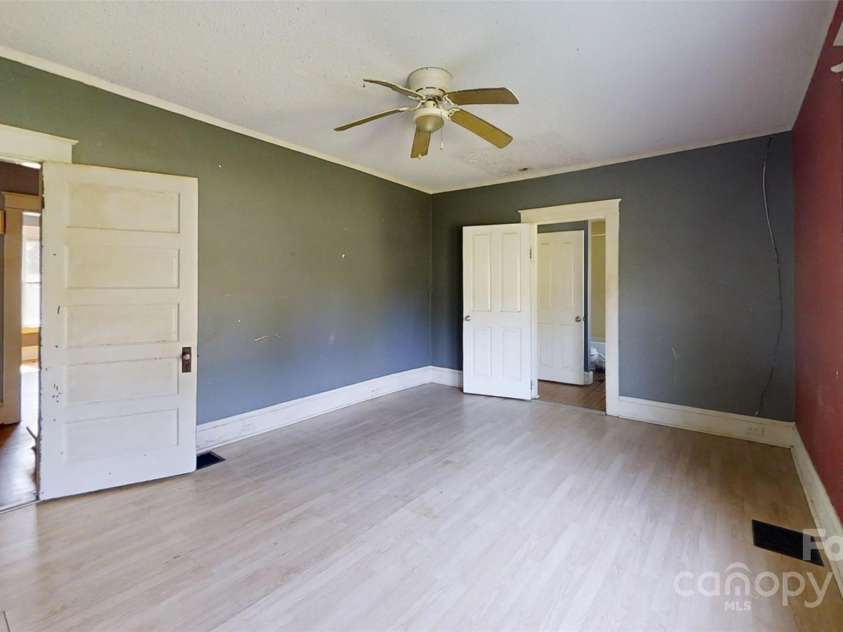 2645 Kool Park Road, Hickory, NC 28601.  MLS# CAR4257443, YatesRealty ID 20524. 