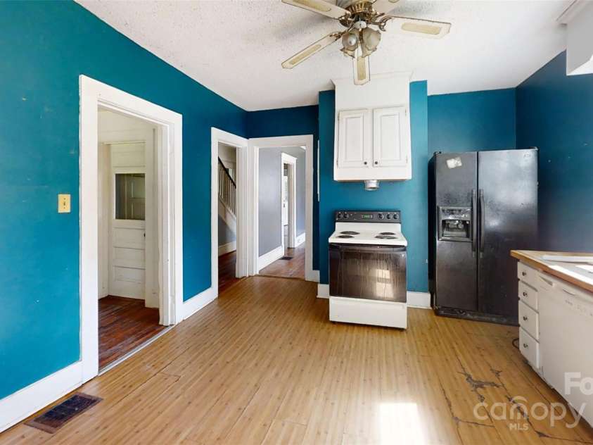 2645 Kool Park Road, Hickory, NC 28601.  MLS# CAR4257443, YatesRealty ID 20524. 