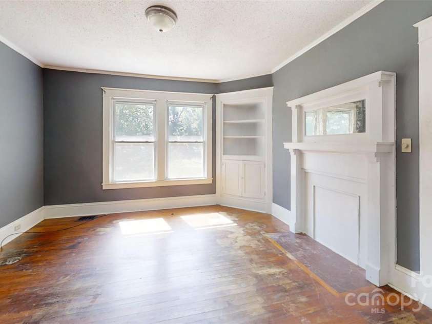 2645 Kool Park Road, Hickory, NC 28601.  MLS# CAR4257443, YatesRealty ID 20524. 