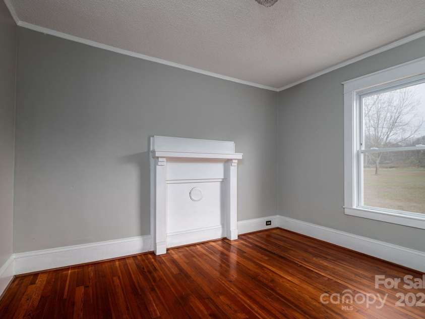 2645 Kool Park Road, Hickory, NC 28601.  MLS# CAR4326876, YatesRealty ID 20524. 