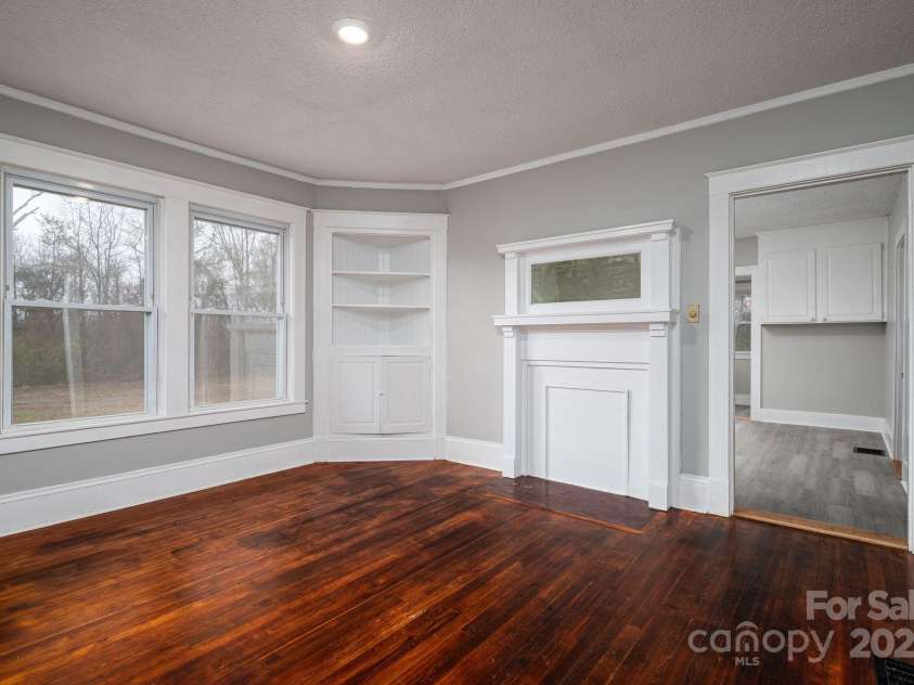 2645 Kool Park Road, Hickory, NC 28601.  MLS# CAR4326876, YatesRealty ID 20524. 