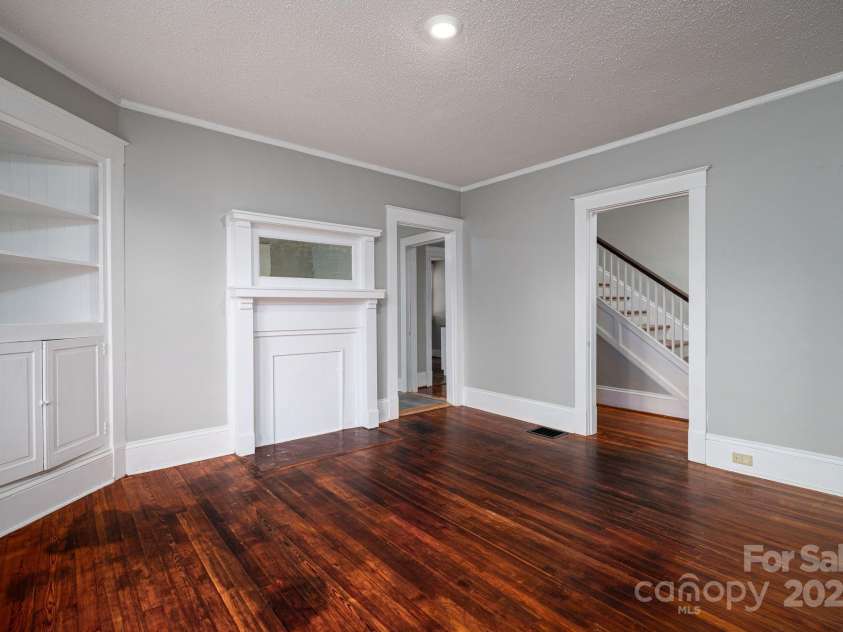 2645 Kool Park Road, Hickory, NC 28601.  MLS# CAR4326876, YatesRealty ID 20524. 