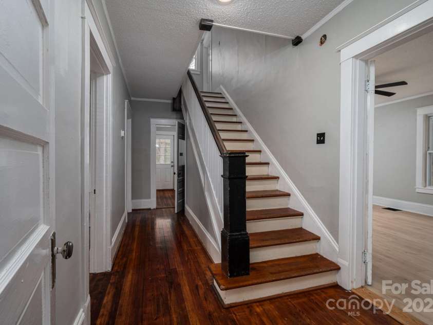 2645 Kool Park Road, Hickory, NC 28601.  MLS# CAR4326876, YatesRealty ID 20524. 