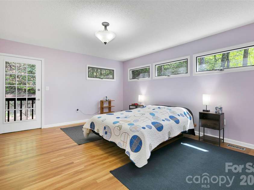 71 Elseetos Drive, Brevard, NC 28712.  MLS# CAR4374968, YatesRealty ID 20524. 