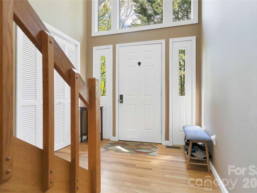 71 Elseetos Drive, Brevard, NC 28712.  MLS# CAR4374968, YatesRealty ID 20524. 