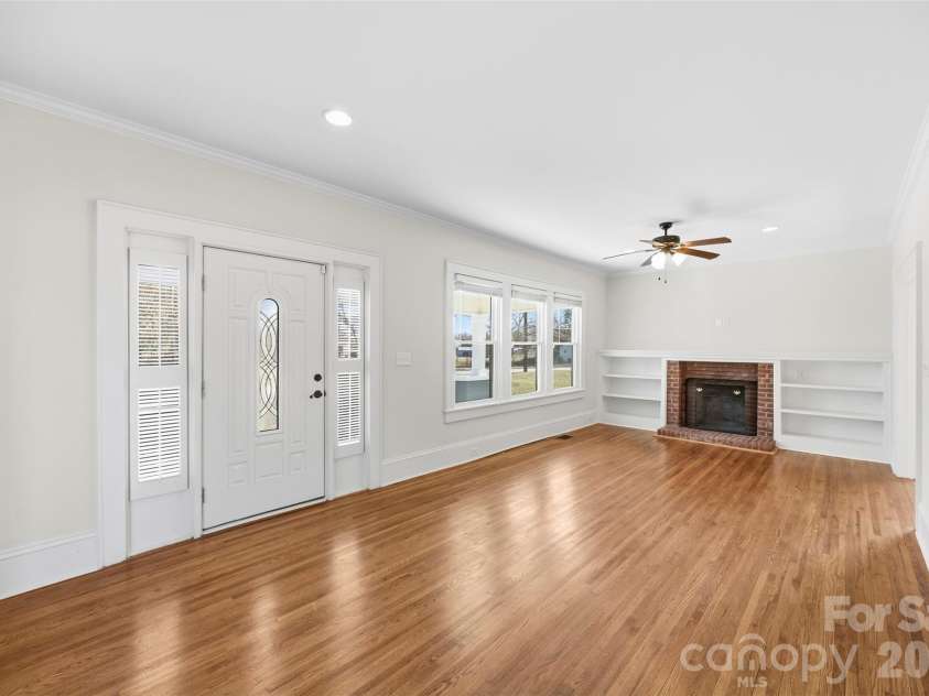 304 Lowrance Avenue, Kannapolis, NC 28081.  MLS# CAR4347573, YatesRealty ID 20525. 