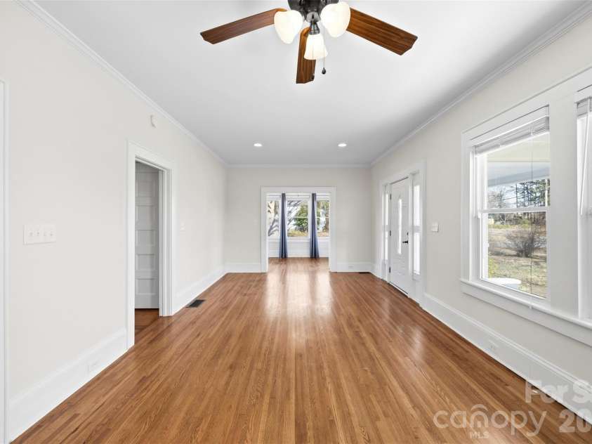 304 Lowrance Avenue, Kannapolis, NC 28081.  MLS# CAR4347573, YatesRealty ID 20525. 