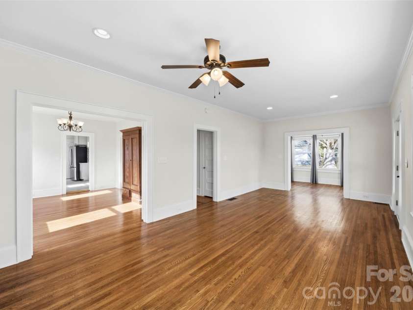304 Lowrance Avenue, Kannapolis, NC 28081.  MLS# CAR4347573, YatesRealty ID 20525. 
