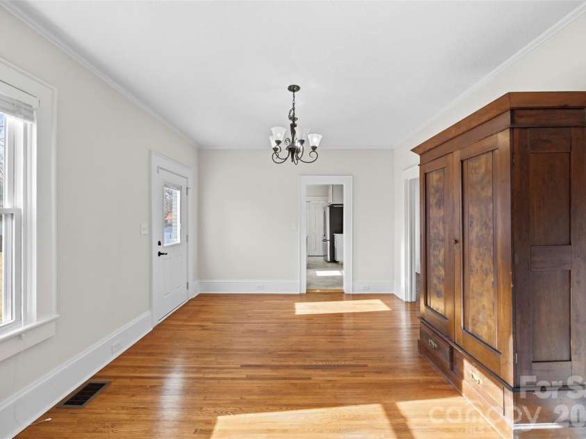 304 Lowrance Avenue, Kannapolis, NC 28081.  MLS# CAR4347573, YatesRealty ID 20525. 