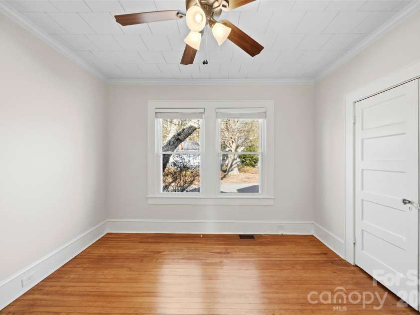 304 Lowrance Avenue, Kannapolis, NC 28081.  MLS# CAR4347573, YatesRealty ID 20525. 