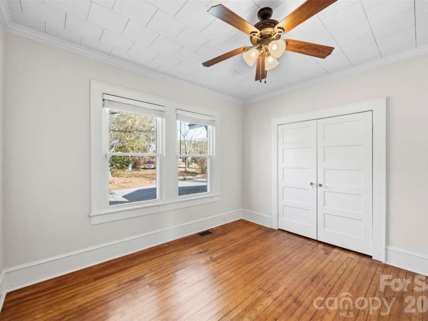304 Lowrance Avenue, Kannapolis, NC 28081.  MLS# CAR4347573, YatesRealty ID 20525. 