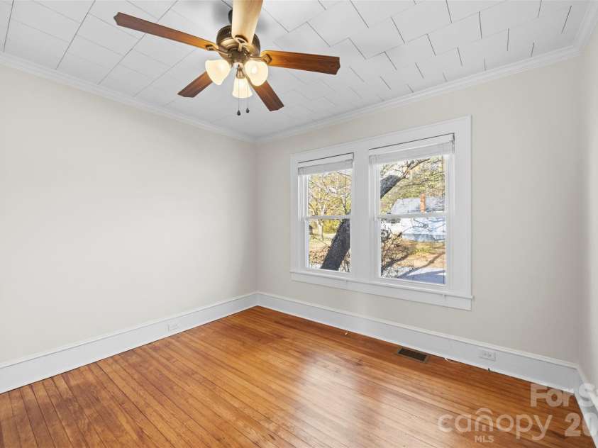 304 Lowrance Avenue, Kannapolis, NC 28081.  MLS# CAR4347573, YatesRealty ID 20525. 