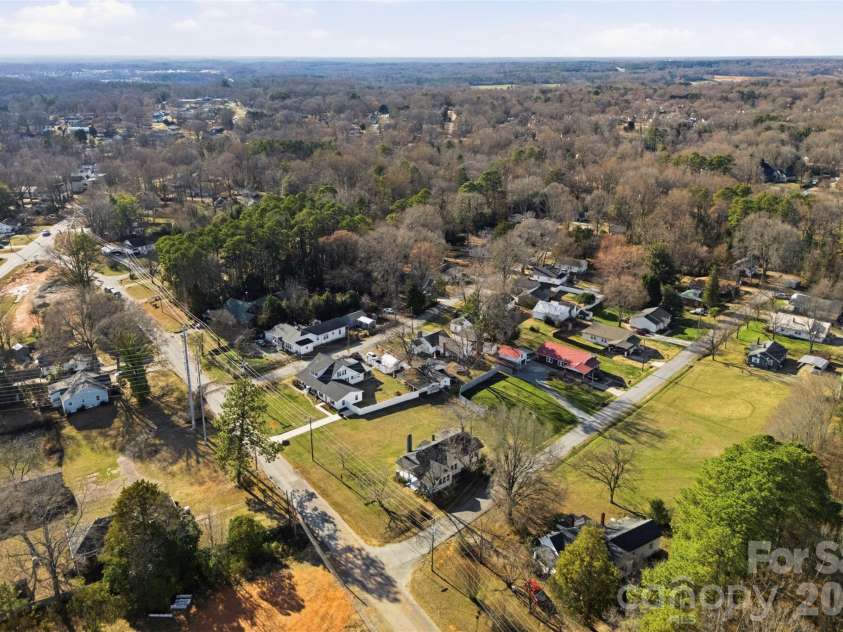 304 Lowrance Avenue, Kannapolis, NC 28081.  MLS# CAR4347573, YatesRealty ID 20525. 