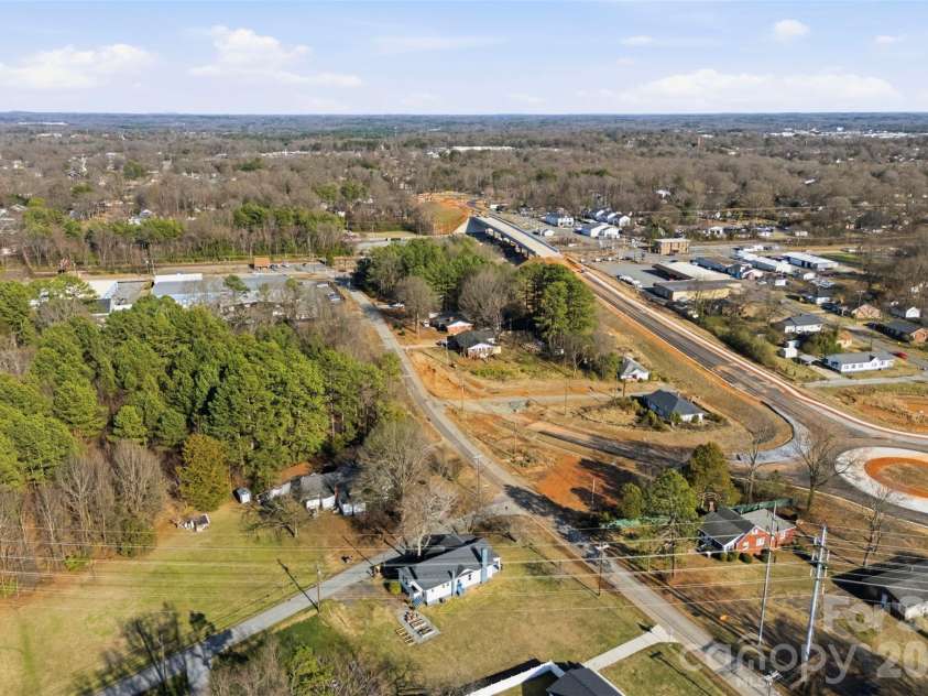 304 Lowrance Avenue, Kannapolis, NC 28081.  MLS# CAR4347573, YatesRealty ID 20525. 