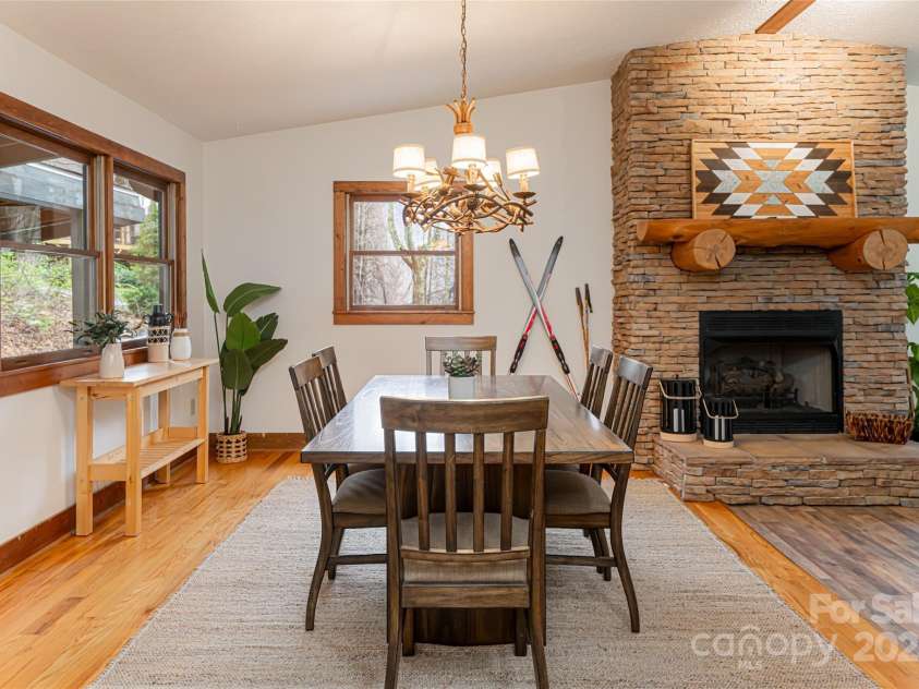 39 Antler Springs Way, Maggie Valley, NC 28751.  MLS# CAR4240896, YatesRealty ID 20525. 