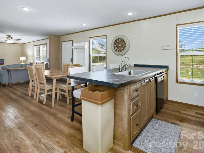 123 Big Oak Road, Hendersonville, NC 28792.  MLS# CAR4372705, YatesRealty ID 20526. 