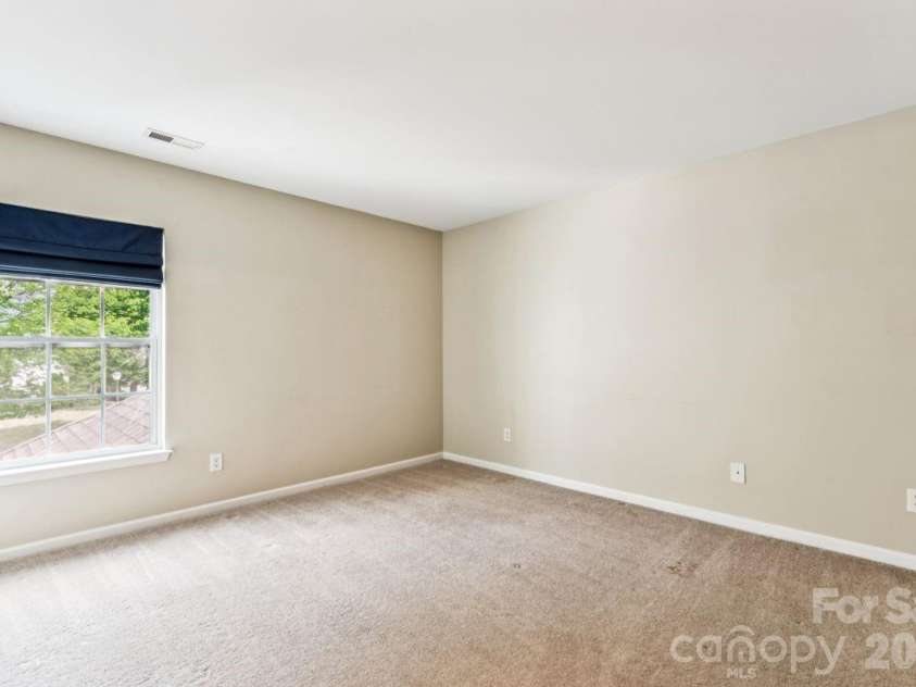 11961 Stratfield Place Circle, Pineville, NC 28134.  MLS# CAR4379455, YatesRealty ID 20527. 