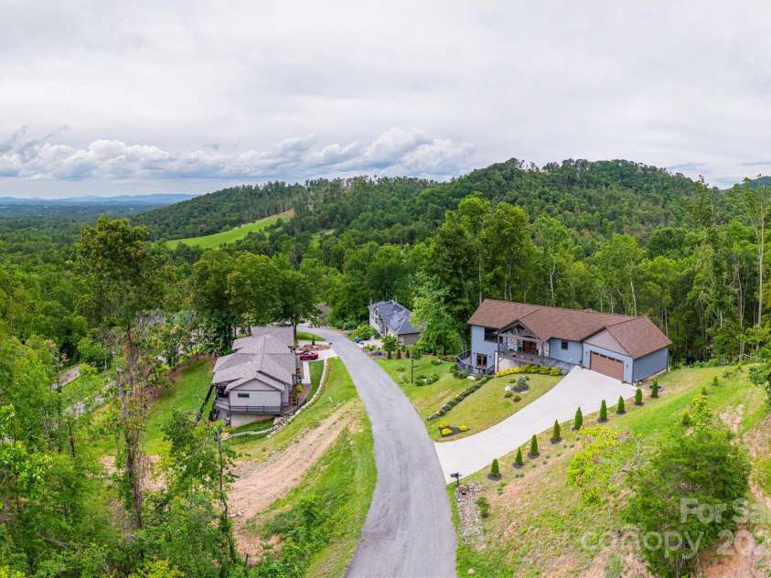 24 Herron View Lane, Weaverville, NC 28787.  MLS# CAR4268122, YatesRealty ID 20527. 