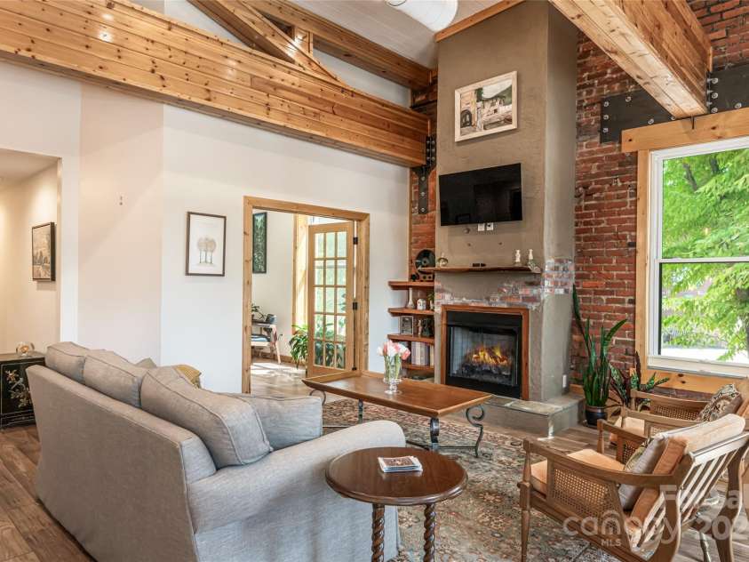14 Main Street, Waynesville, NC 28786.  MLS# CAR4287599, YatesRealty ID 20528. 