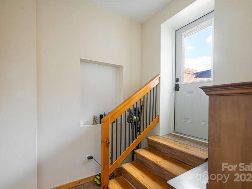 14 Main Street, Waynesville, NC 28786.  MLS# CAR4287599, YatesRealty ID 20528. 