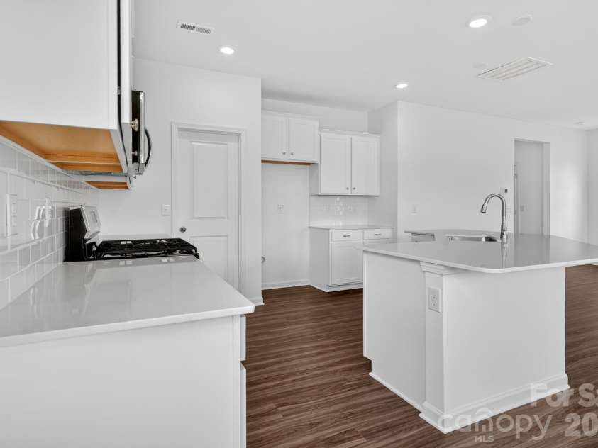 2309 Ravenglass Way, Maiden, NC 28650.  MLS# CAR4377550, YatesRealty ID 20529. 