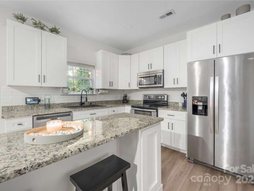 155 Samdusky Lane, Mooresville, NC 28117.  MLS# CAR4316921, YatesRealty ID 2053. 