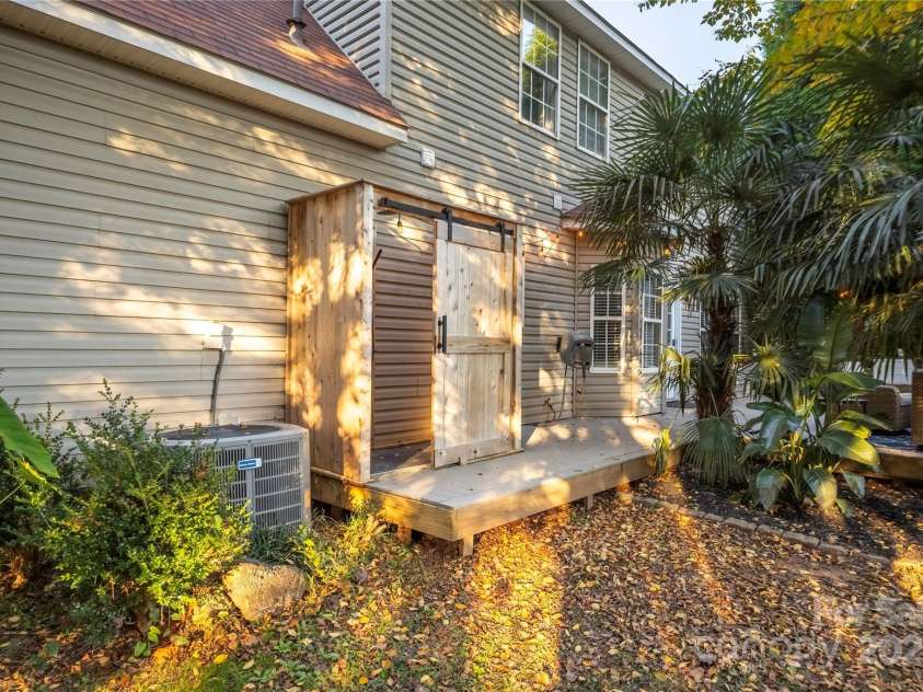 155 Samdusky Lane, Mooresville, NC 28117.  MLS# CAR4316921, YatesRealty ID 2053. 