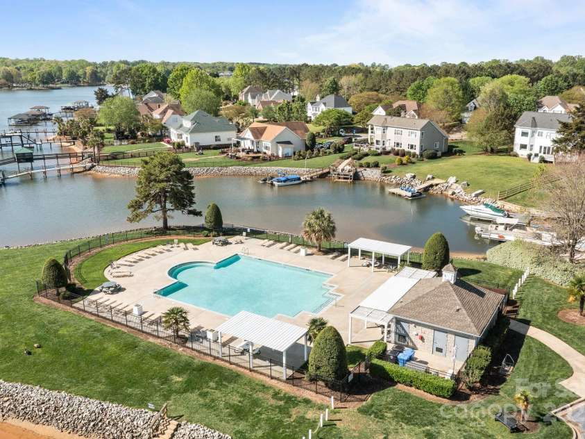 155 Samdusky Lane, Mooresville, NC 28117.  MLS# CAR4316921, YatesRealty ID 2053. 