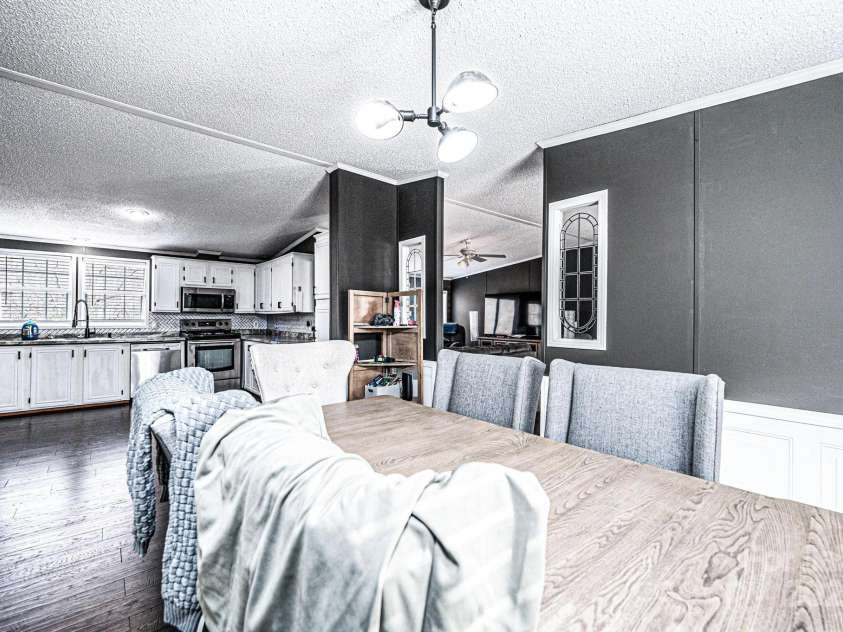 4845 Midway Sand Road, Hickory, NC 28601.  MLS# CAR4253935, YatesRealty ID 2053. 