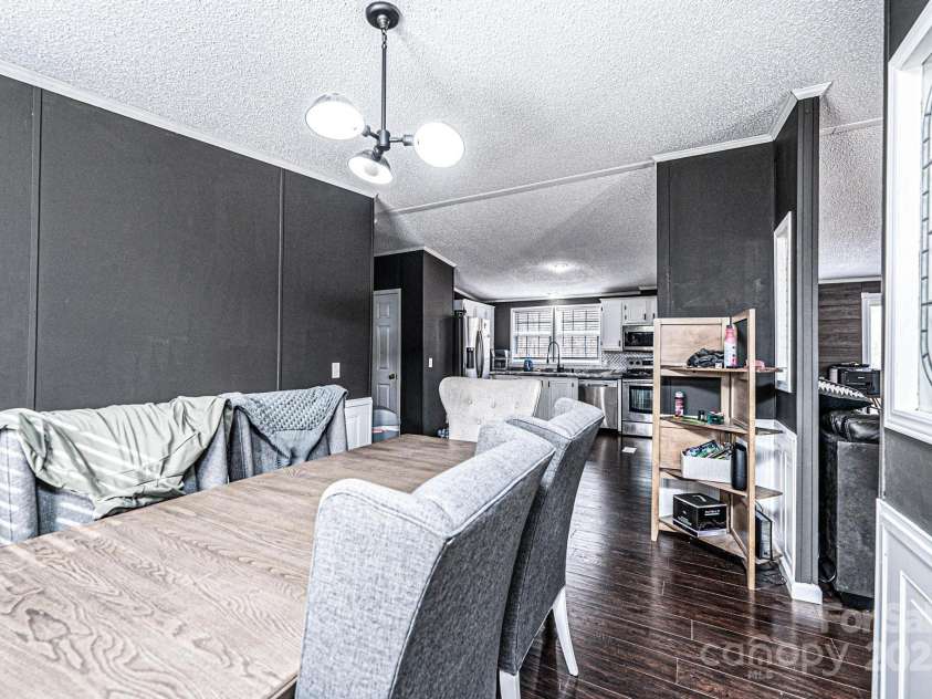 4845 Midway Sand Road, Hickory, NC 28601.  MLS# CAR4253935, YatesRealty ID 2053. 