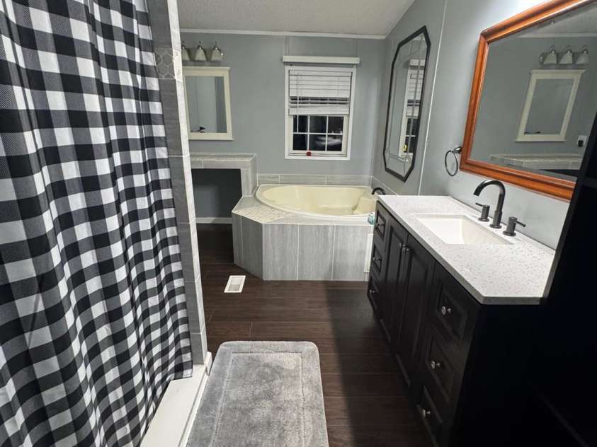 4845 Midway Sand Road, Hickory, NC 28601.  MLS# CAR4253935, YatesRealty ID 2053. 